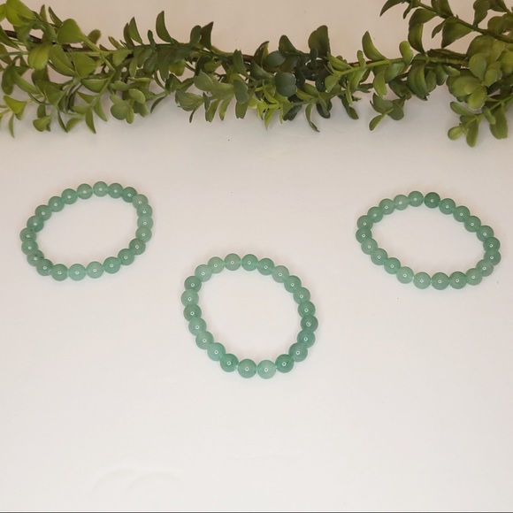 Green Aventurine Gemstone Bracelet - Picture 3 of 4